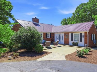 2215 Beverly Heights, Altavista, VA 24517