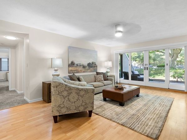 1100 Salem St, Unit 75, Lynnfield, MA 01940