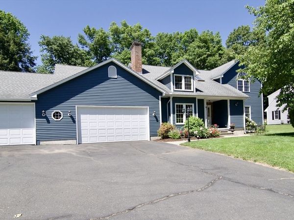 83 Pineridge Dr, Westfield, MA 01085