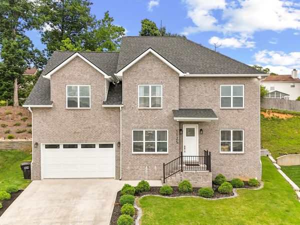 1125 Hamilton Farm Lane, Knoxville, TN 37932