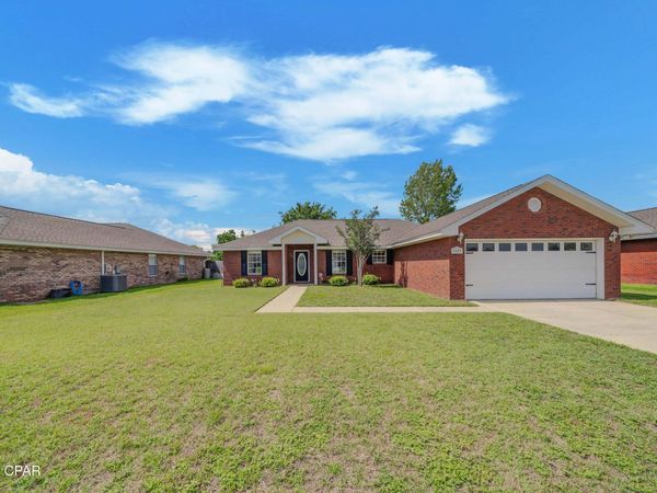 1807 Millwood Lane , Lynn Haven, FL 32444