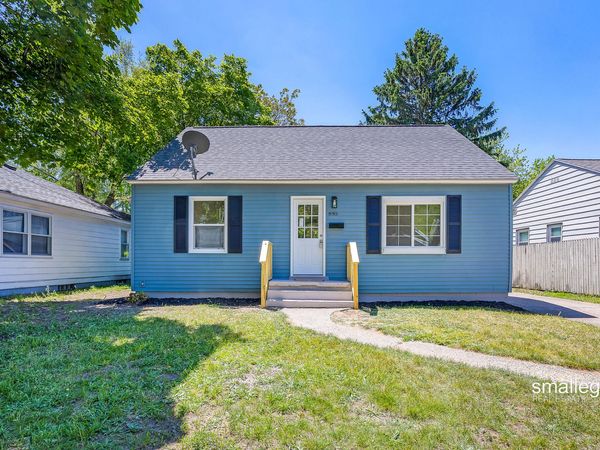 885 Oak Avenue, Muskegon, MI 49442