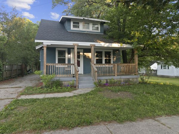 2645 Longstreet Avenue SW, Wyoming, MI 49509