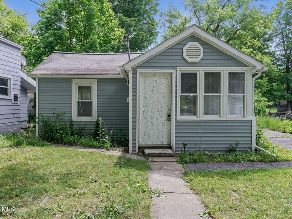 28 Lake Avenue, Nassau, NY 12123