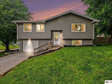 21208 Palomino Road, Omaha, NE 68022