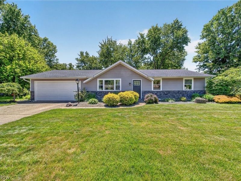 7168 Andover Drive, Mentor, OH 44060 Photo 1