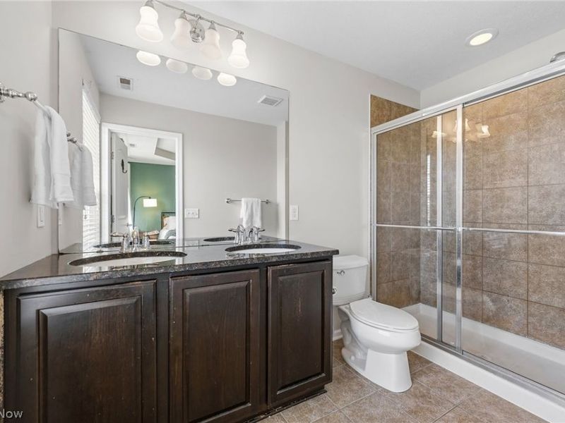 6196 N Pointe Drive, Pepper Pike, OH 44124 Photo 11