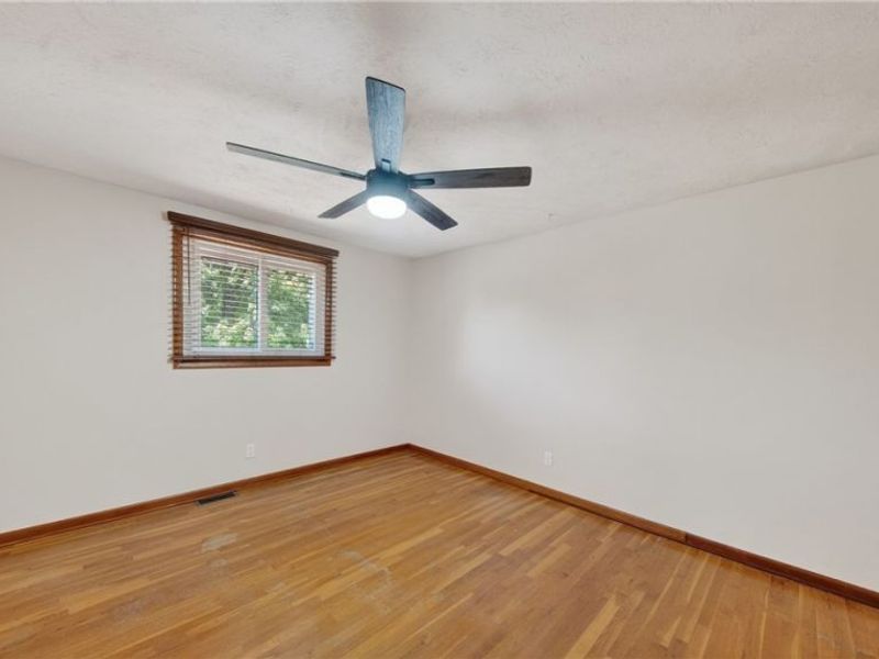 17796 Kingswood Drive , Chagrin Falls, OH 44023 Photo 27