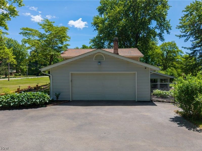 17796 Kingswood Drive , Chagrin Falls, OH 44023 Photo 43