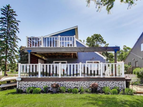 3923 E Lake Shore Drive , Wonder Lake, IL 60097