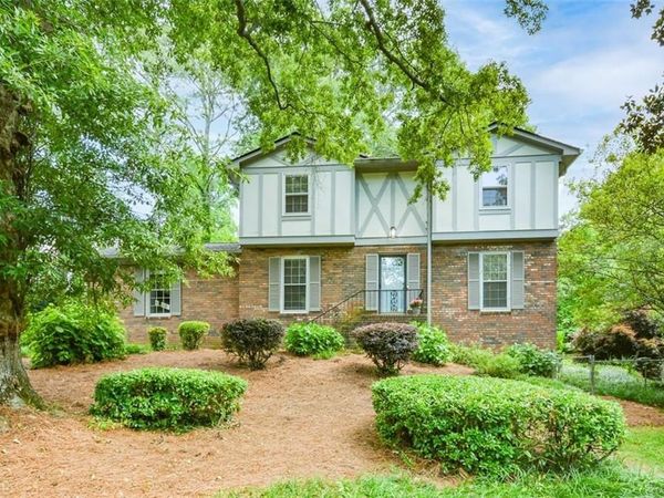 435 Stonebridge Drive, Roswell, GA 30075