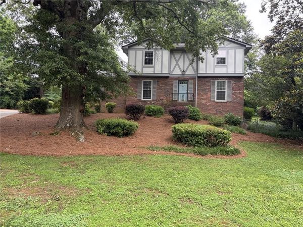 435 Stonebridge Drive, Roswell, GA 30075