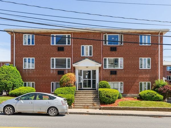121 Warren St, Unit 4, Watertown, MA 02472