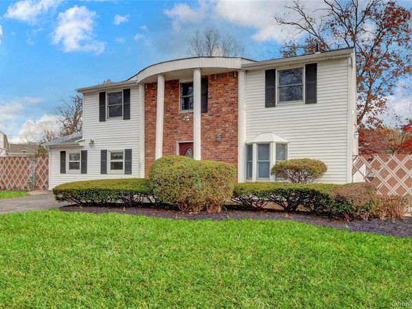 3 Imperial Drive, Selden, NY 11784