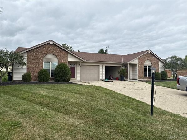 7773 Sterling Place, Centerville, OH 45459