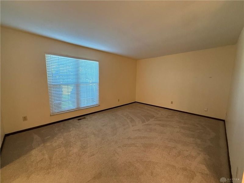7773 Sterling Place, Centerville, OH 45459 Photo 4