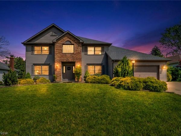 3811 Vincent Drive , Seven Hills, OH 44131
