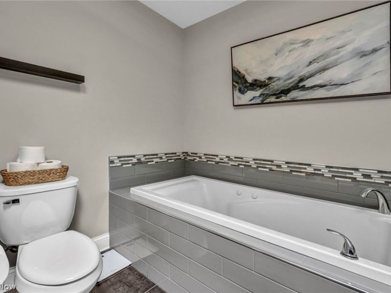 3811 Vincent Drive , Seven Hills, OH 44131 Photo 27