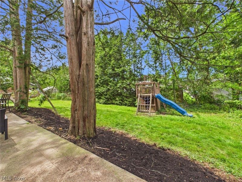 683 E Ford Avenue , Barberton, OH 44203 Photo 38