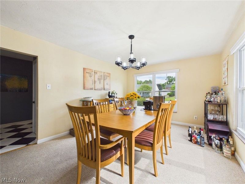 683 E Ford Avenue , Barberton, OH 44203 Photo 8