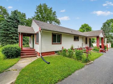 62738 Miami Road, South Bend, IN 46614
