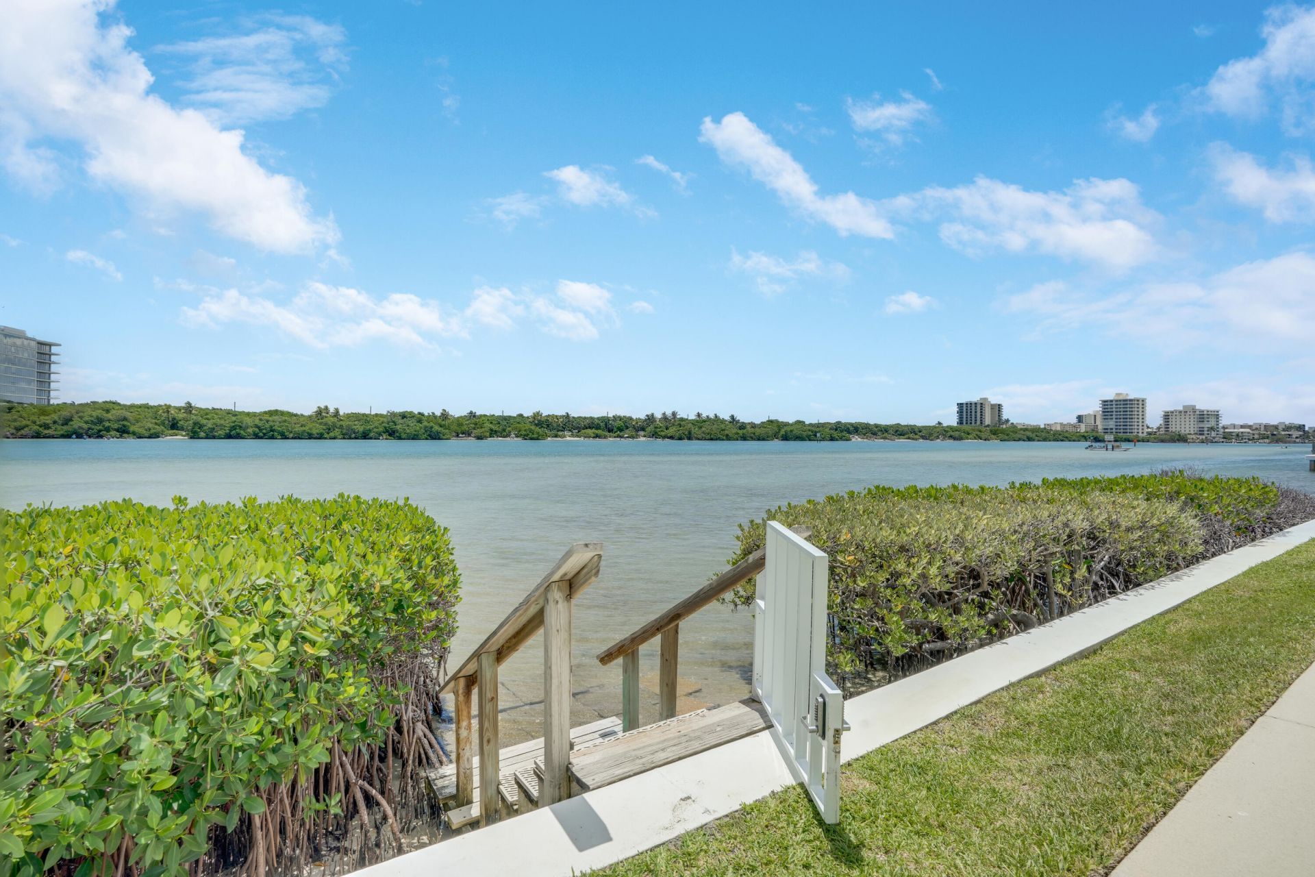 100 Waterway Road, Unit A303, Jupiter, FL 33469 Photo