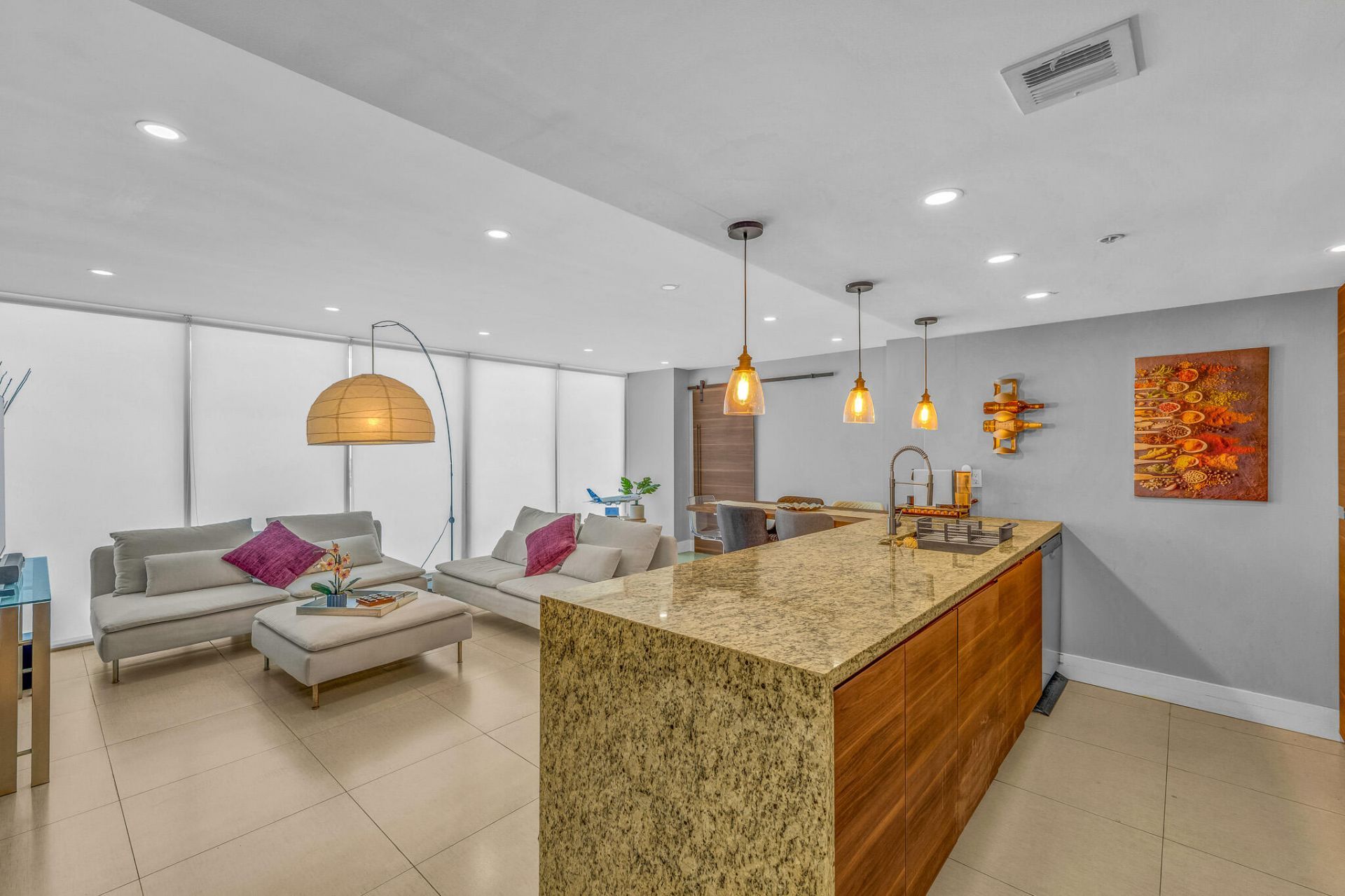 7601 E Treasure Drive, Unit 416, North Bay Village, FL 33141 Photo