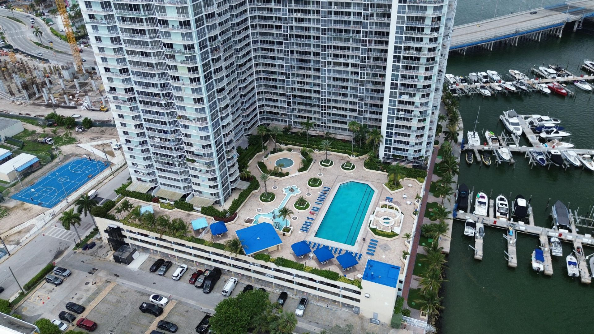 7601 E Treasure Drive, Unit 416, North Bay Village, FL 33141 Photo