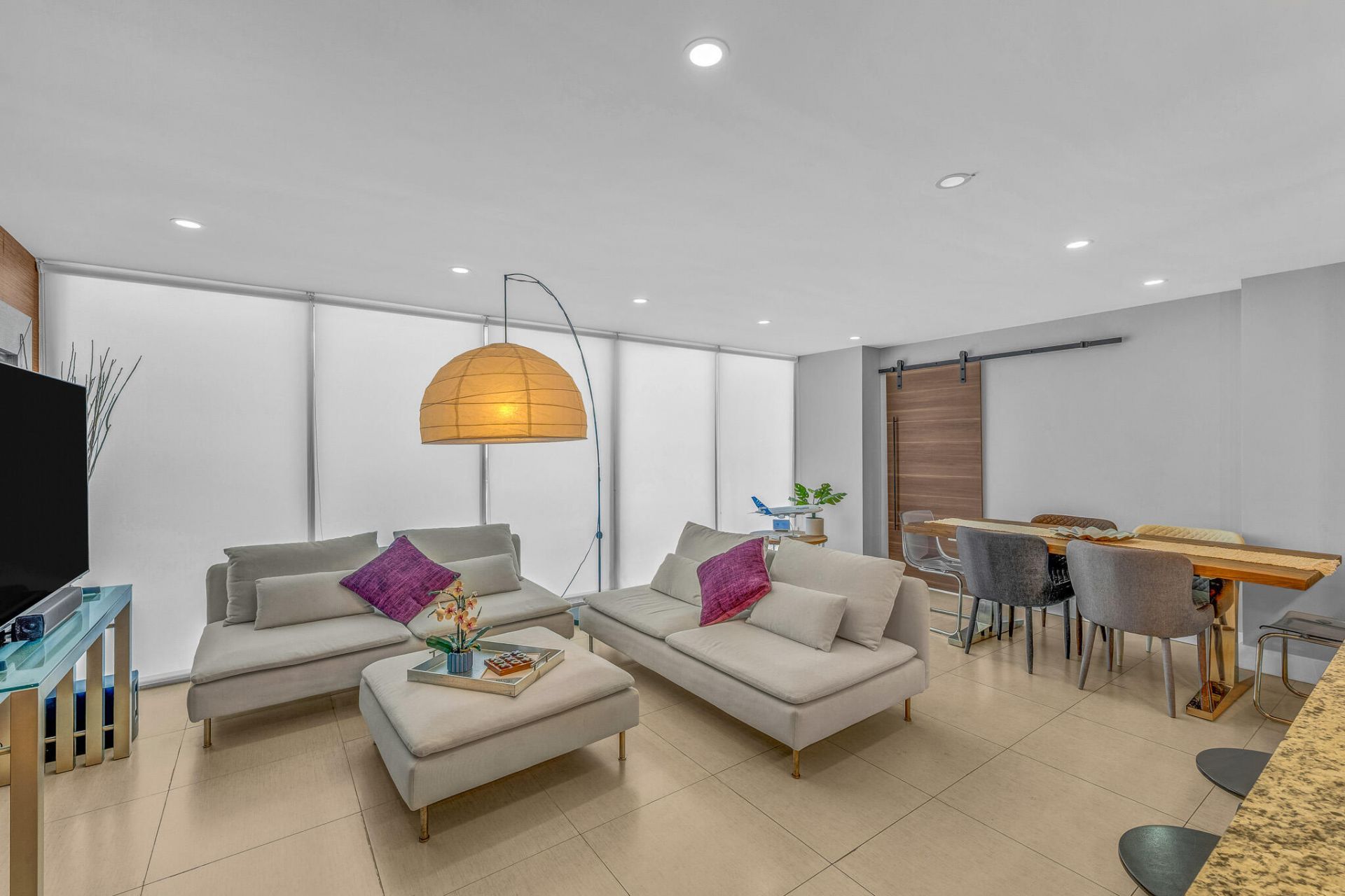 7601 E Treasure Drive, Unit 416, North Bay Village, FL 33141 Photo