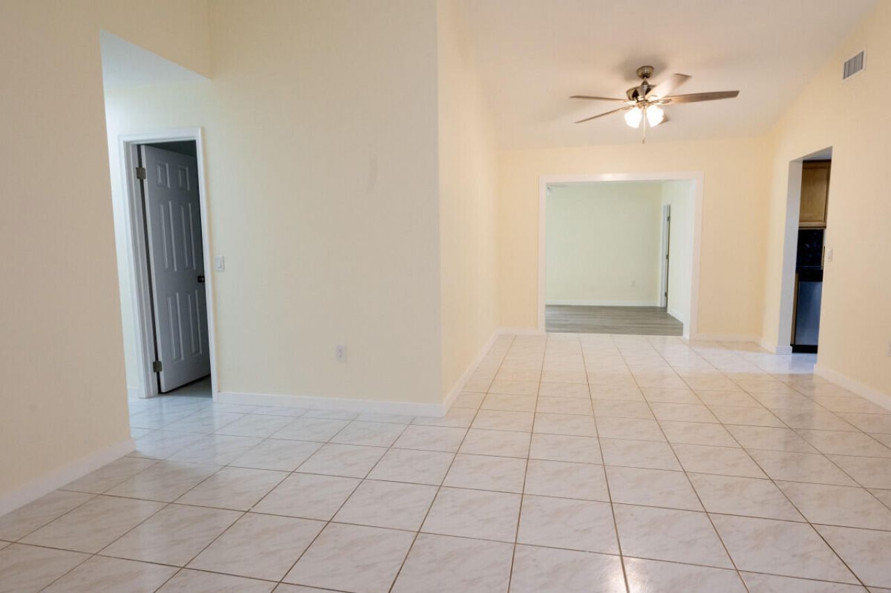 11500 NW 35th Place, Sunrise, FL 33323 Photo