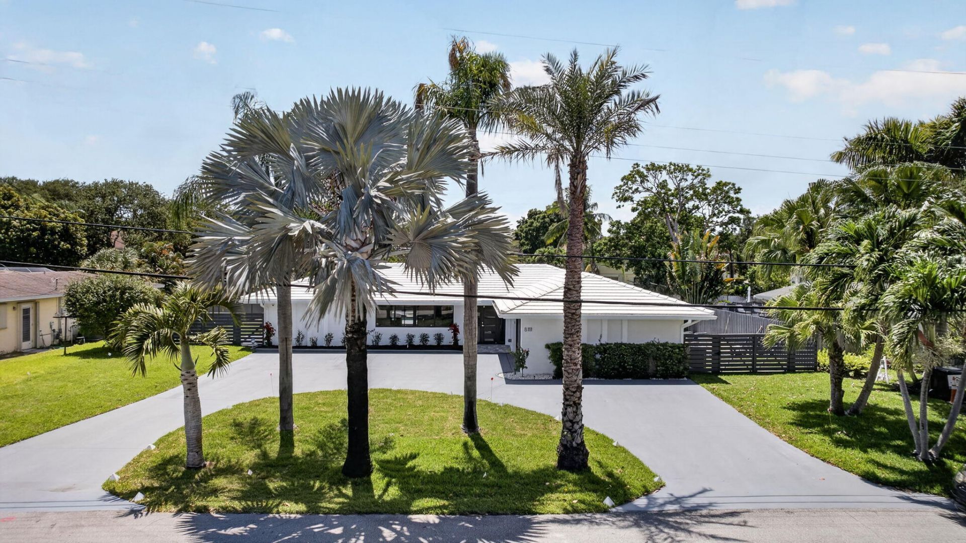 8111 W Lake Drive, Lake Clarke Shores, FL 33406 Photo