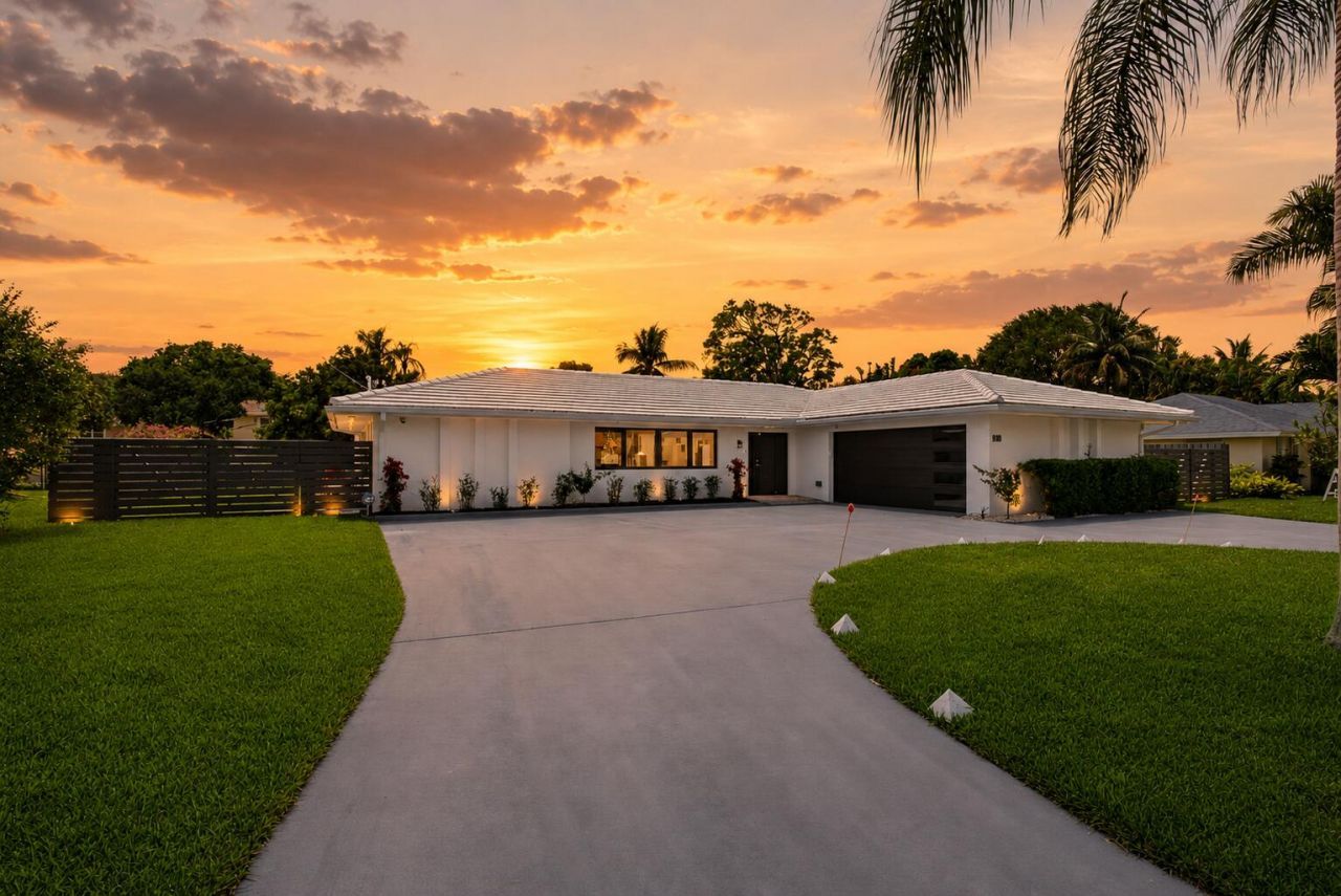 8111 W Lake Drive, Lake Clarke Shores, FL 33406 Photo