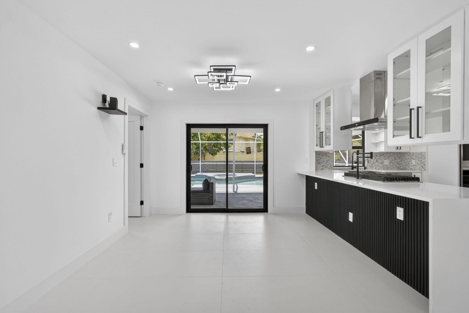 8111 W Lake Drive, Lake Clarke Shores, FL 33406 Photo