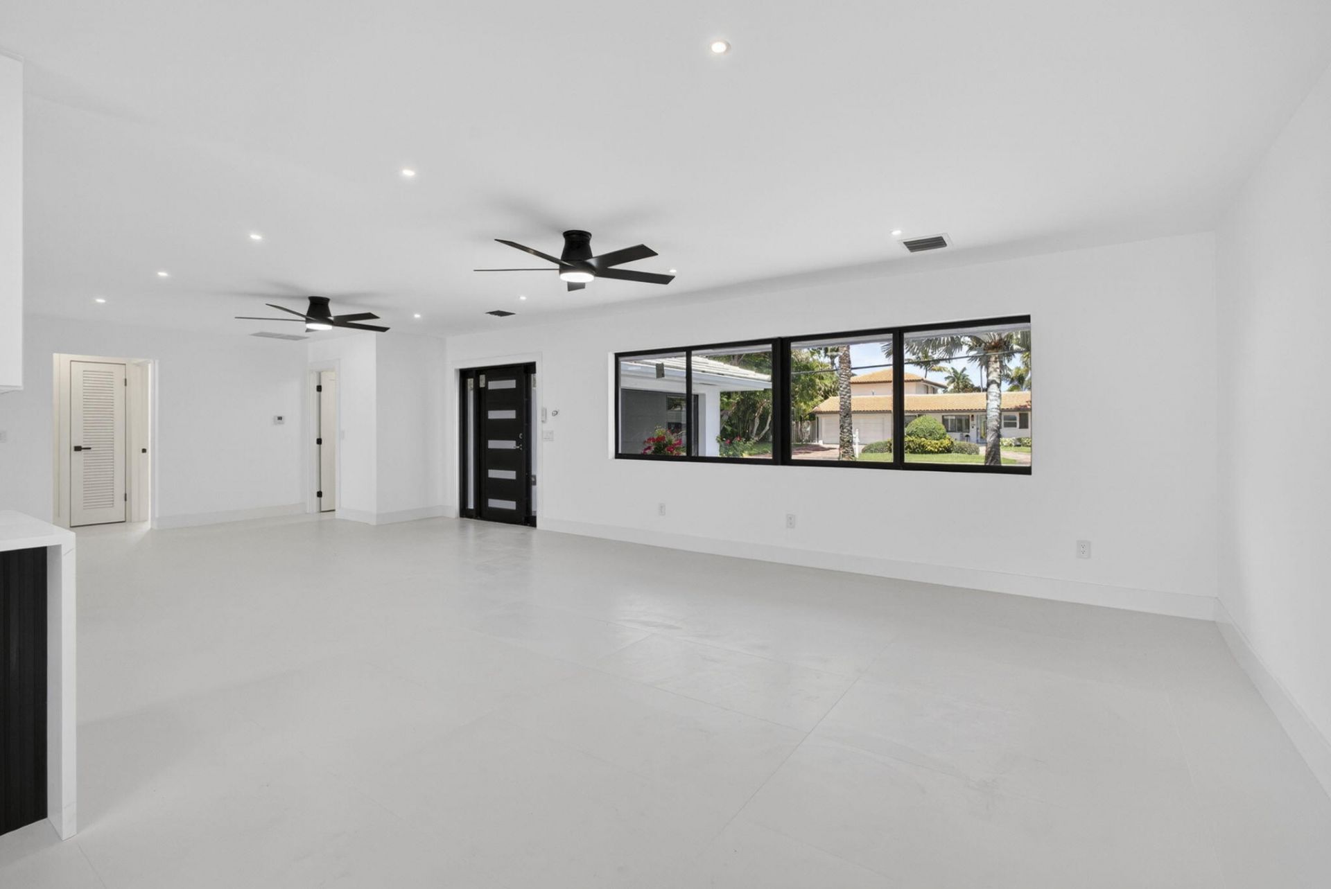 8111 W Lake Drive, Lake Clarke Shores, FL 33406 Photo
