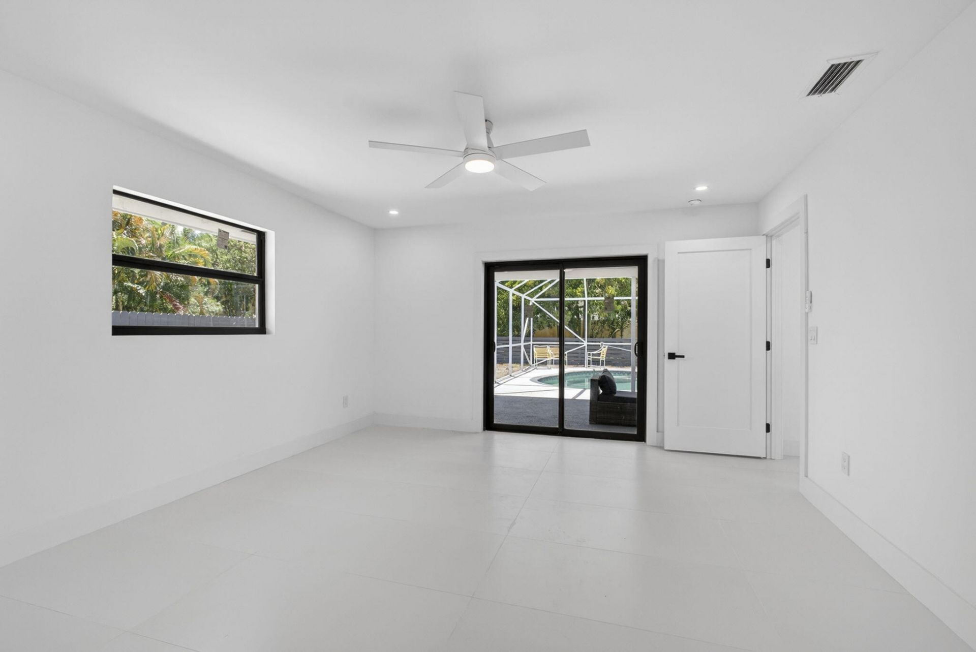 8111 W Lake Drive, Lake Clarke Shores, FL 33406 Photo