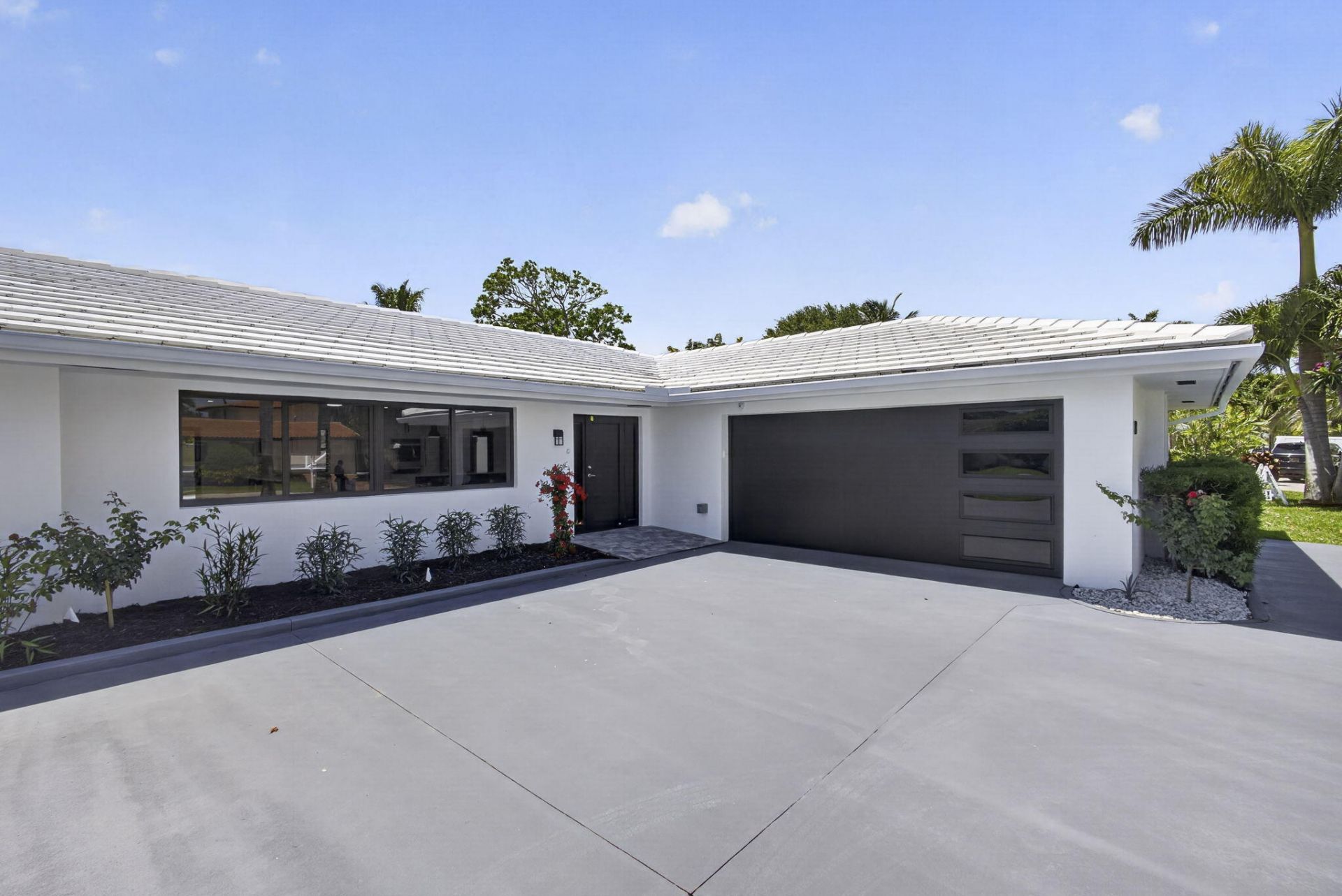 8111 W Lake Drive, Lake Clarke Shores, FL 33406 Photo