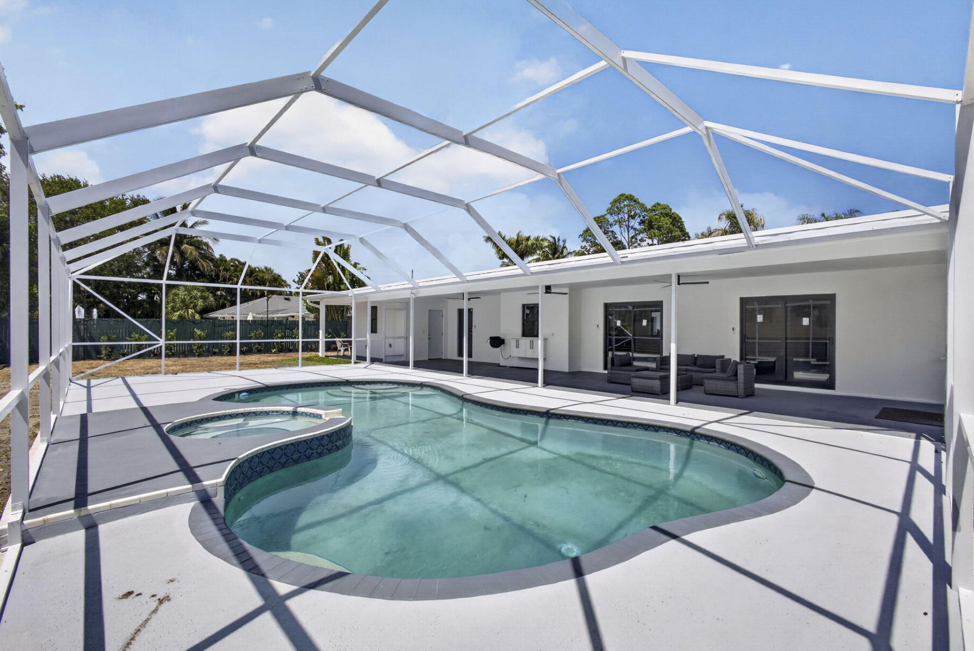 8111 W Lake Drive, Lake Clarke Shores, FL 33406 Photo