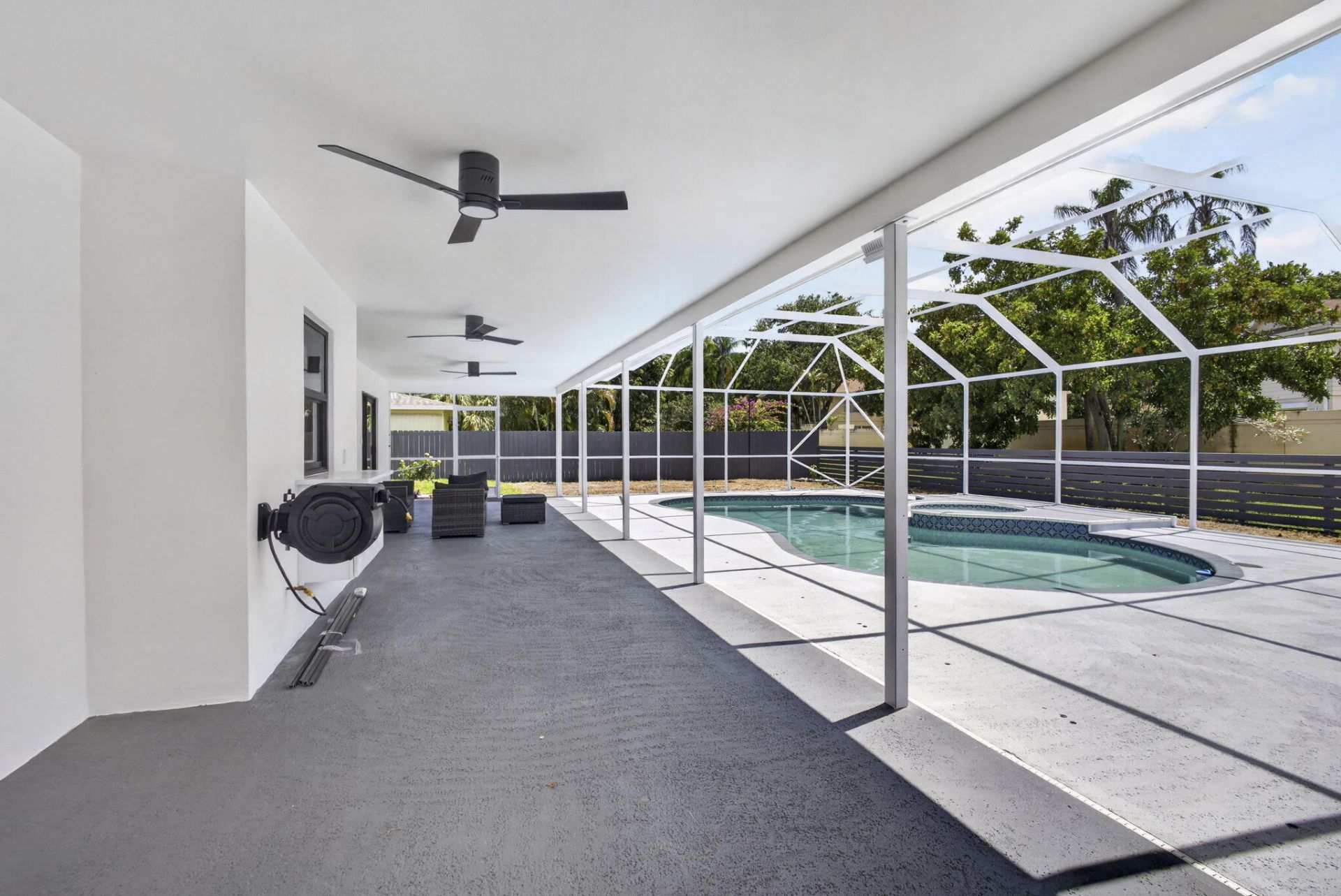 8111 W Lake Drive, Lake Clarke Shores, FL 33406 Photo