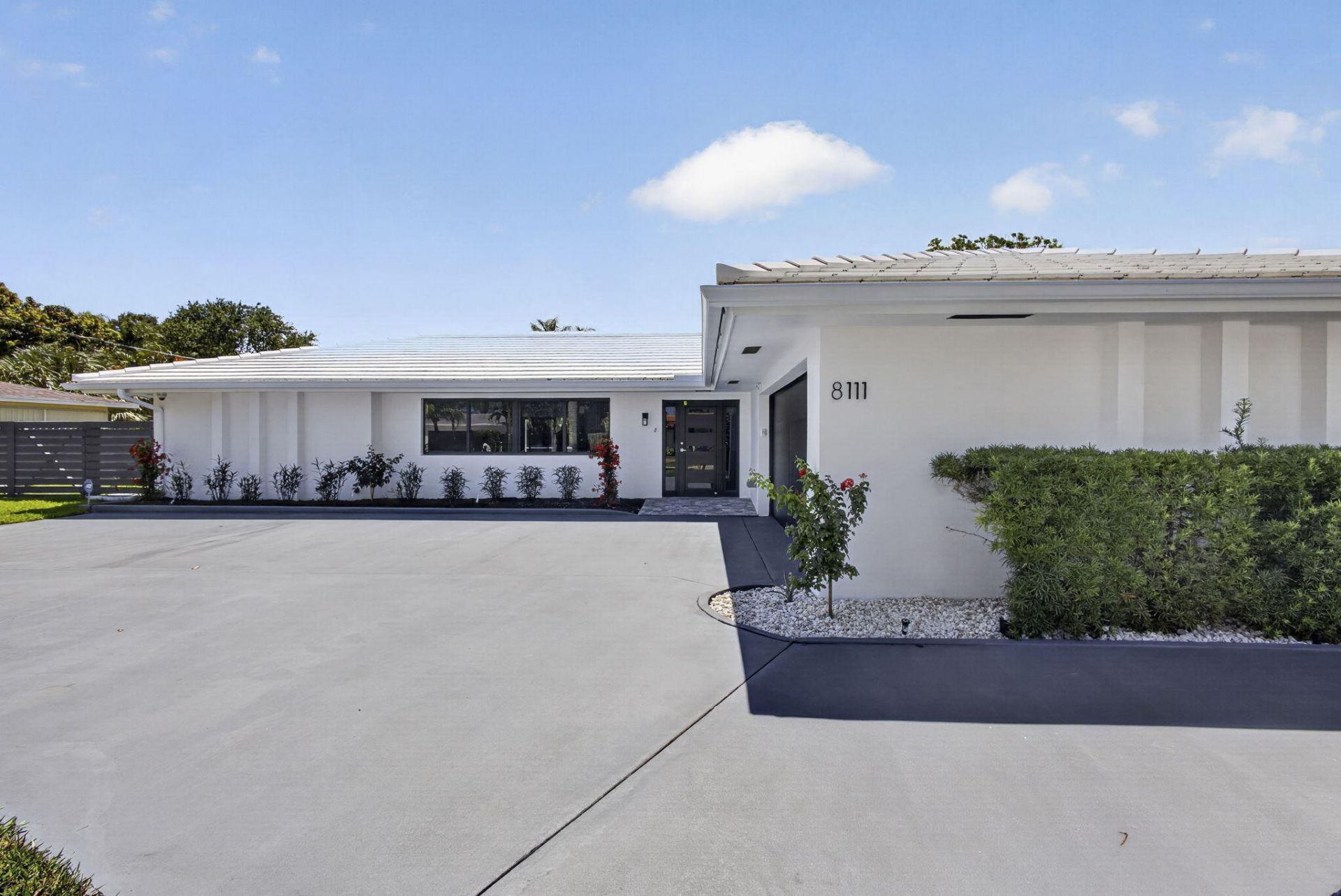 8111 W Lake Drive, Lake Clarke Shores, FL 33406 Photo