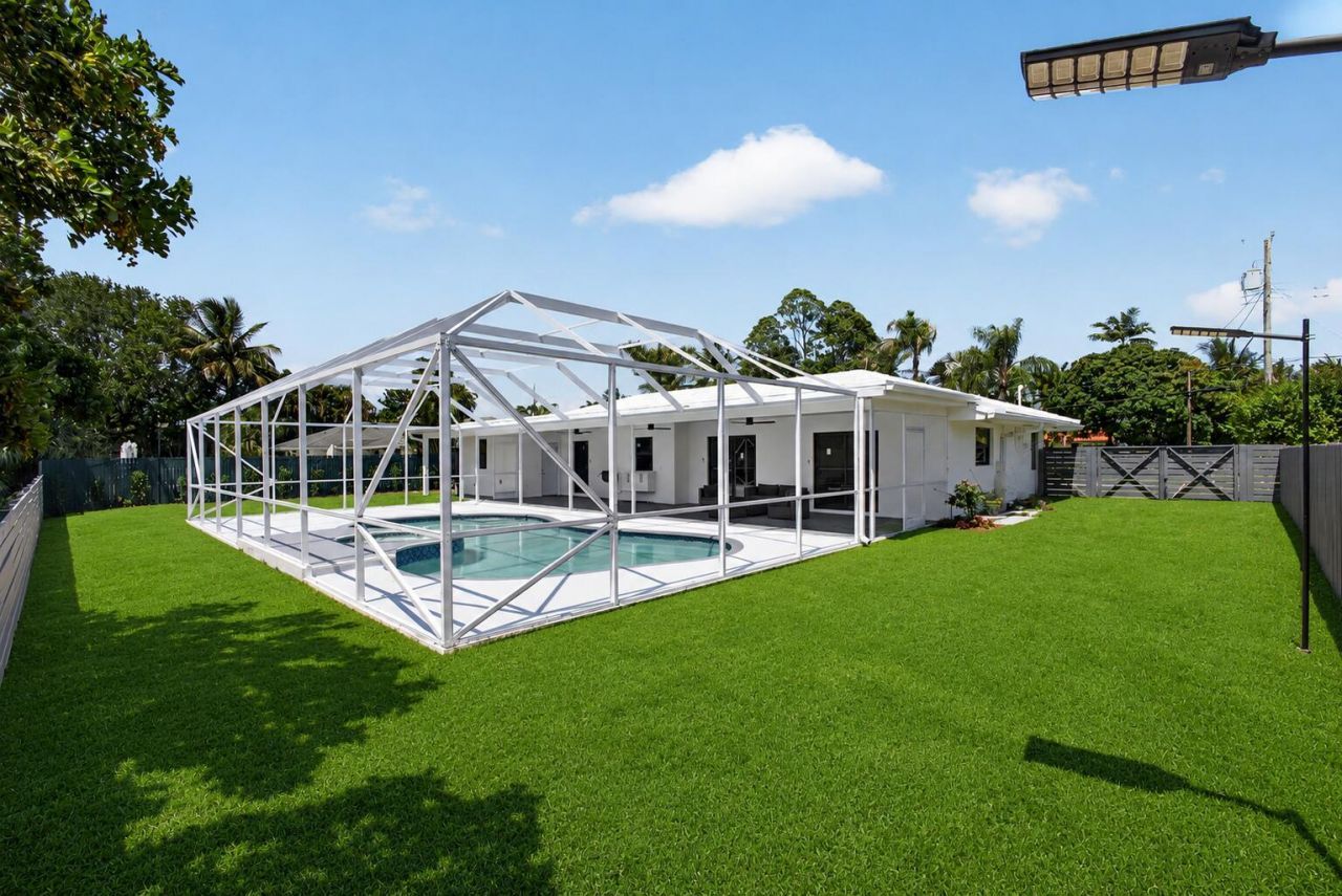 8111 W Lake Drive, Lake Clarke Shores, FL 33406 Photo