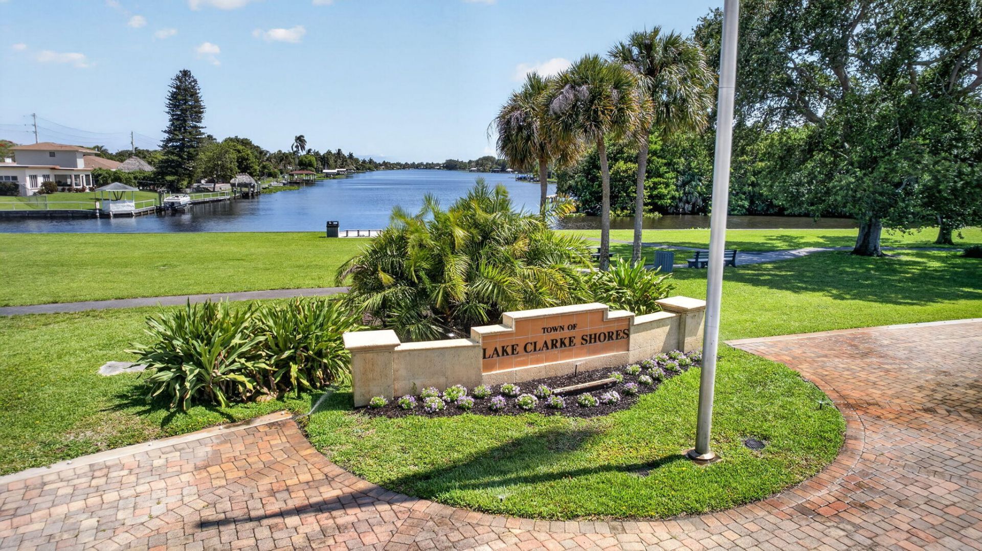 8111 W Lake Drive, Lake Clarke Shores, FL 33406 Photo