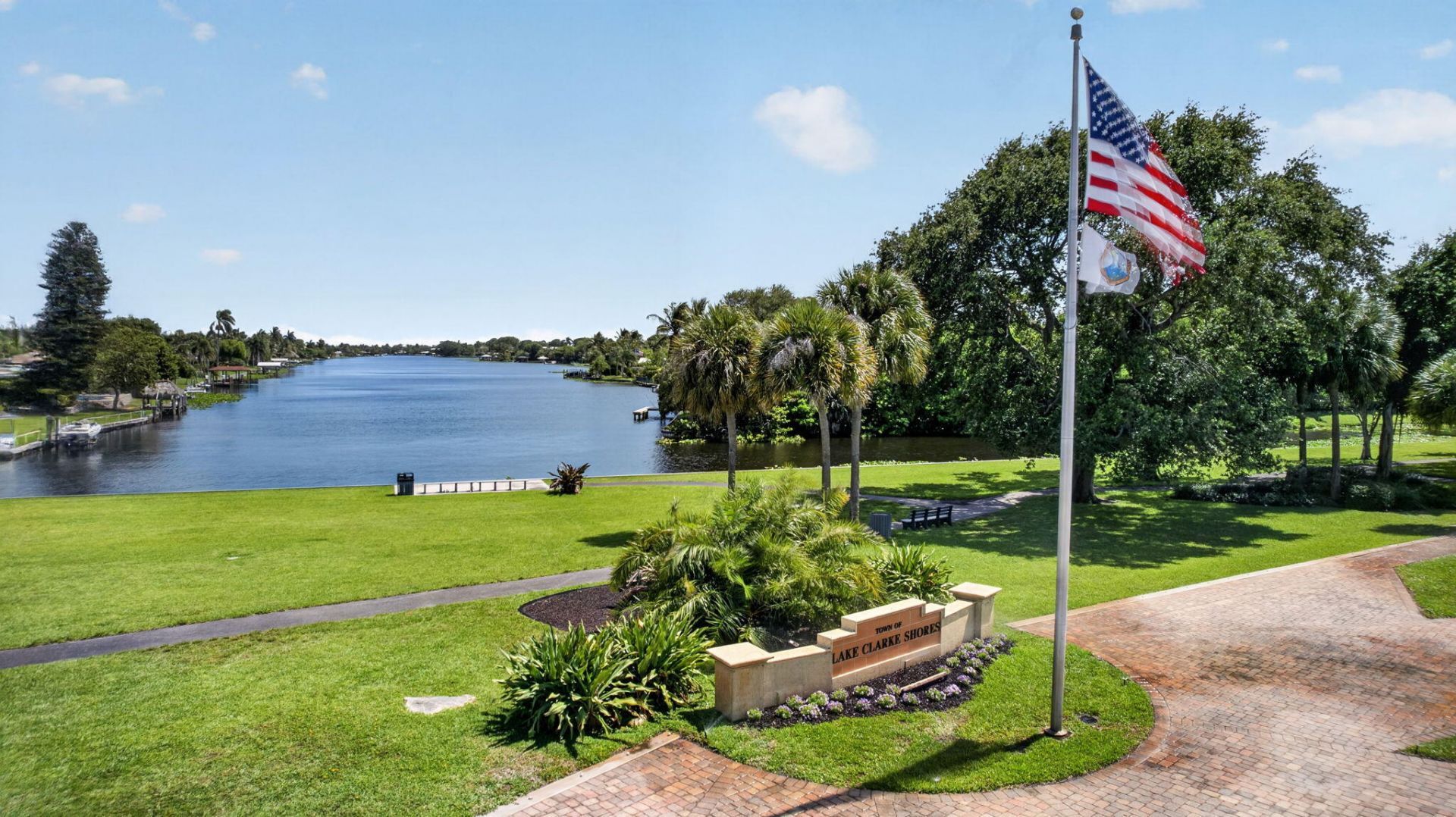 8111 W Lake Drive, Lake Clarke Shores, FL 33406 Photo