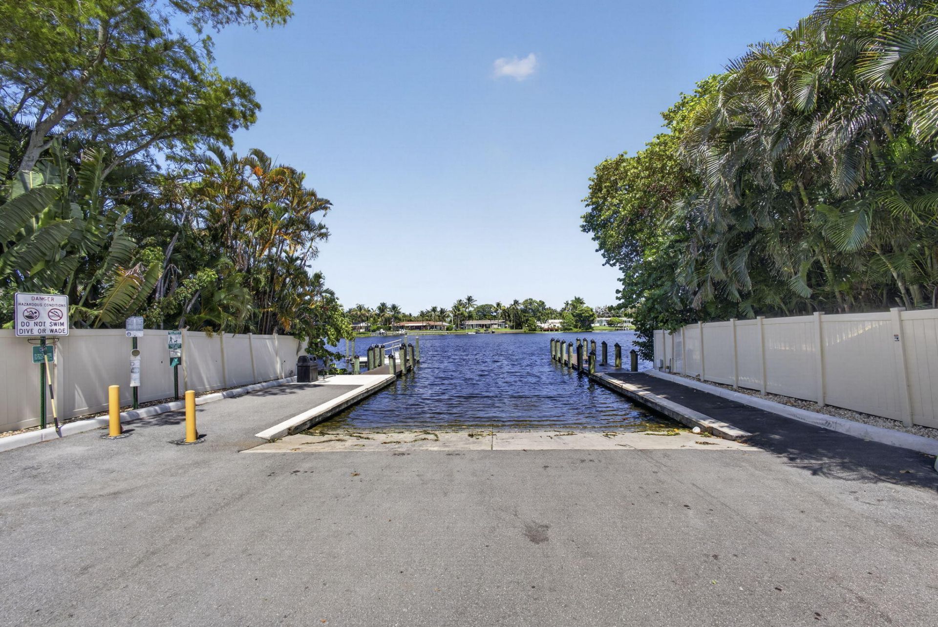 8111 W Lake Drive, Lake Clarke Shores, FL 33406 Photo