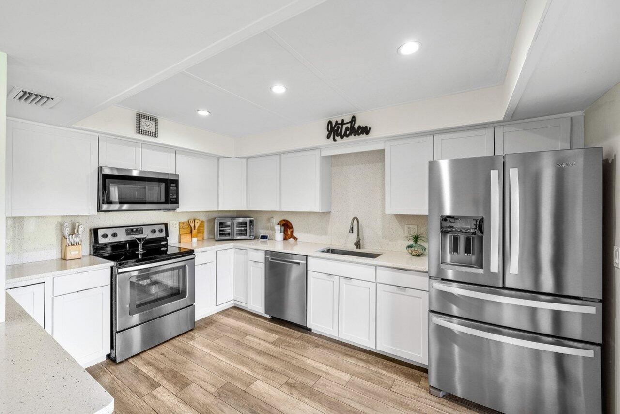 6078 Glendale Drive, Boca Raton, FL 33433 Photo