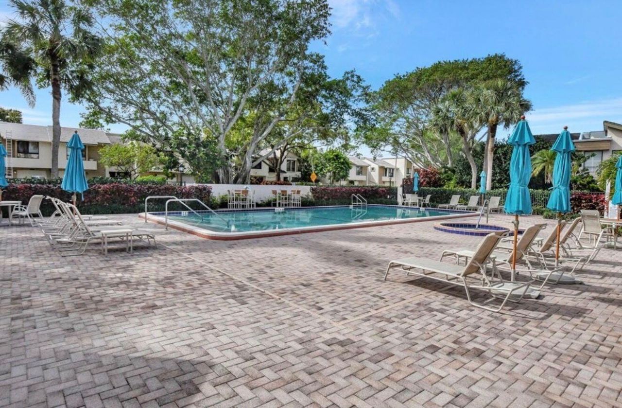 6078 Glendale Drive, Boca Raton, FL 33433 Photo