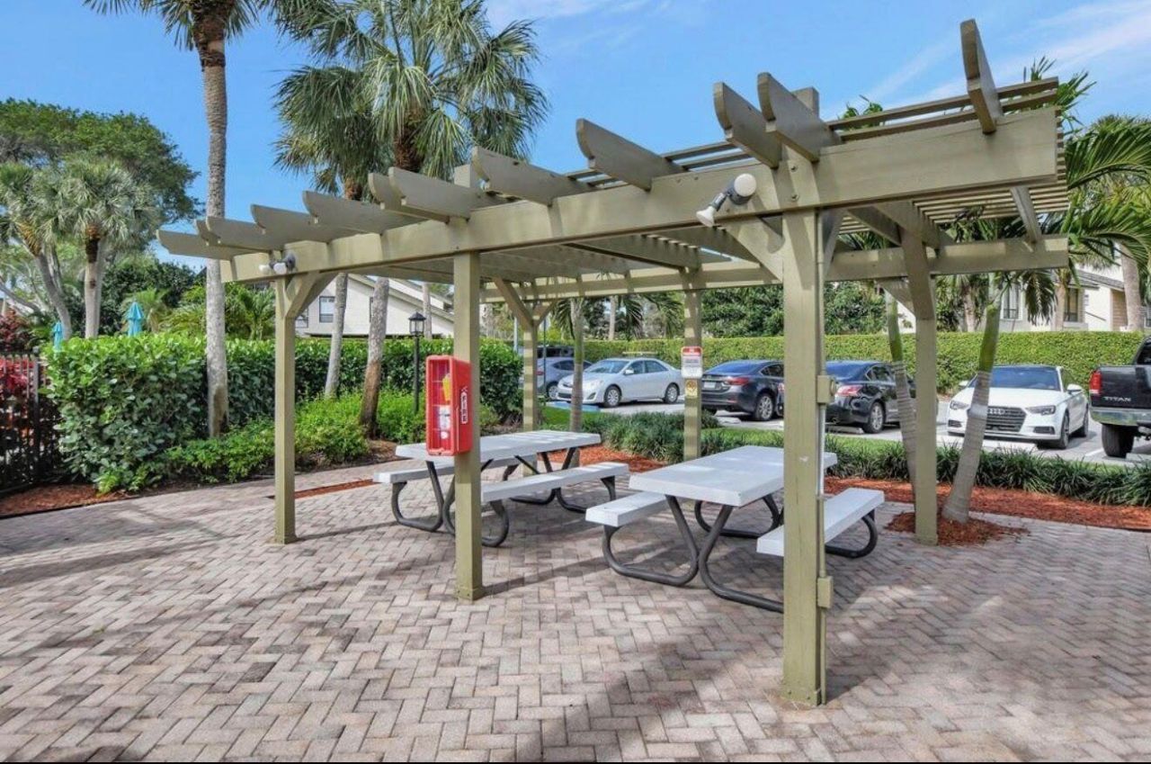 6078 Glendale Drive, Boca Raton, FL 33433 Photo