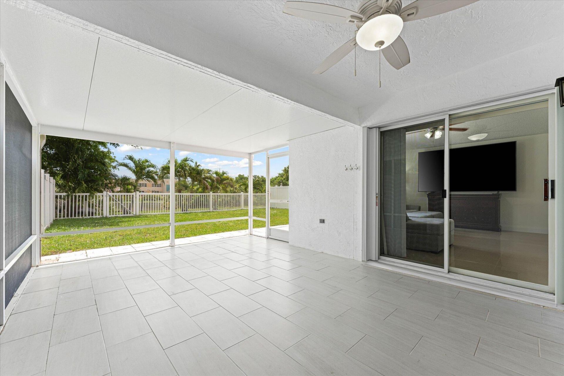 7044 Chesapeake Circle, Boynton Beach, FL 33436 Photo