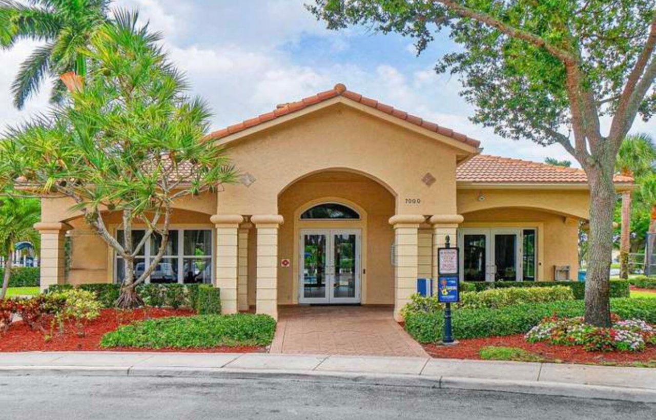 7044 Chesapeake Circle, Boynton Beach, FL 33436 Photo