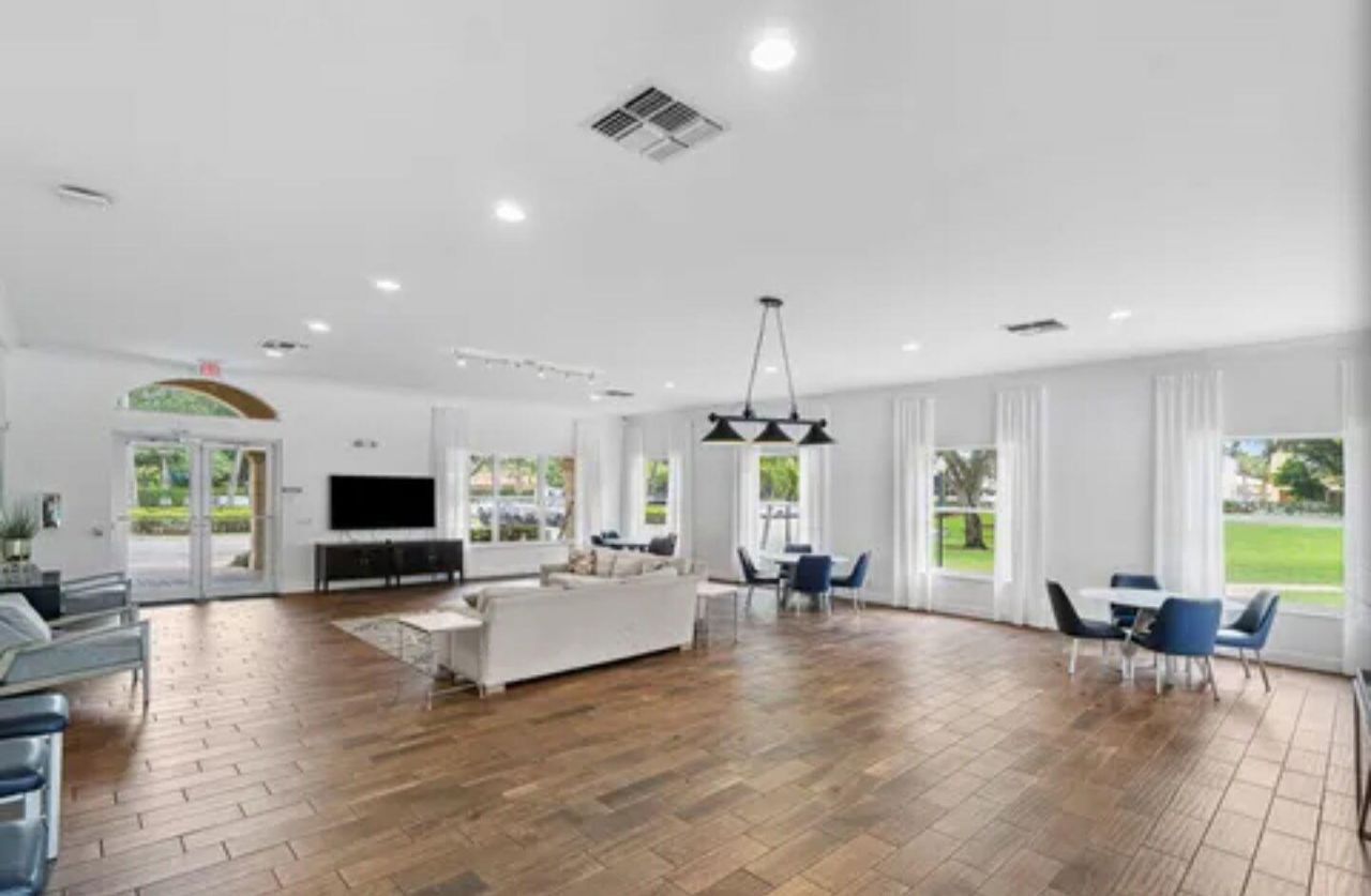7044 Chesapeake Circle, Boynton Beach, FL 33436 Photo