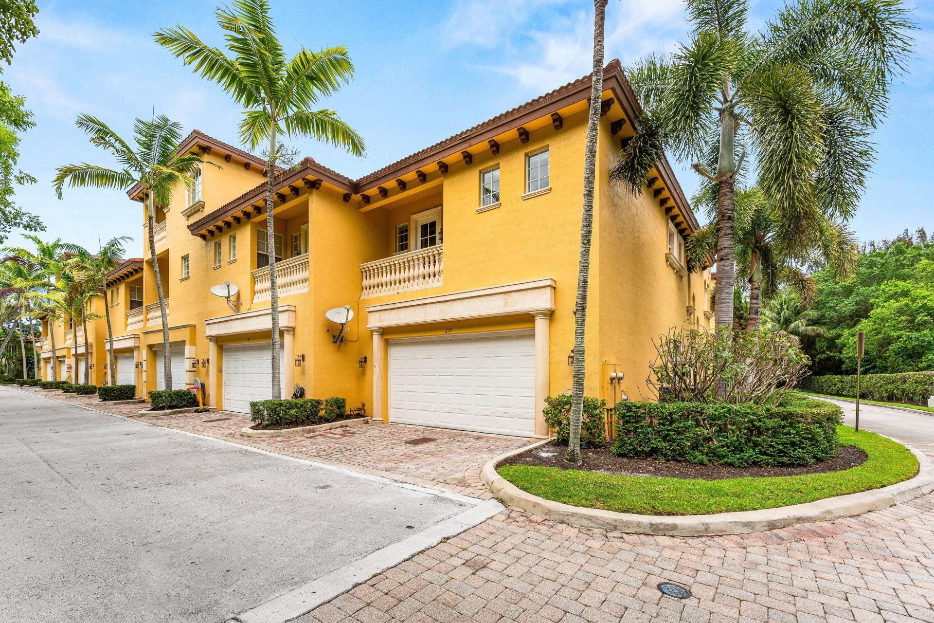 210 NE 69th Circle, Boca Raton, FL 33487 Photo